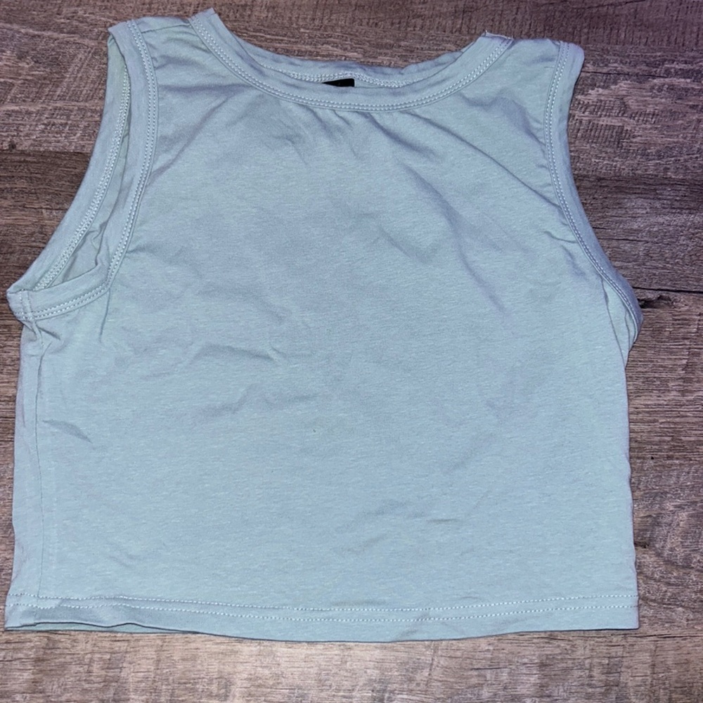 green cropped tank top